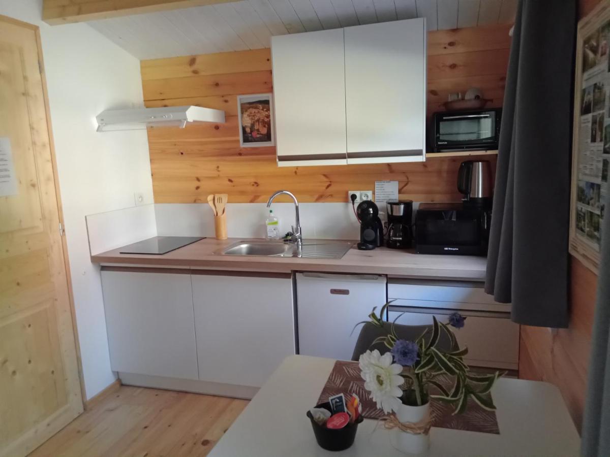 Chalet "Le Petit Olivier" Gites Appart 'Hotel L'Echappee Belle D'Aubenas Logement 2 Sur 3 Kültér fotó