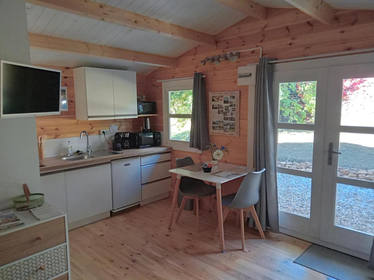 Chalet "Le Petit Olivier" Gites Appart 'Hotel L'Echappee Belle D'Aubenas Logement 2 Sur 3 Kültér fotó